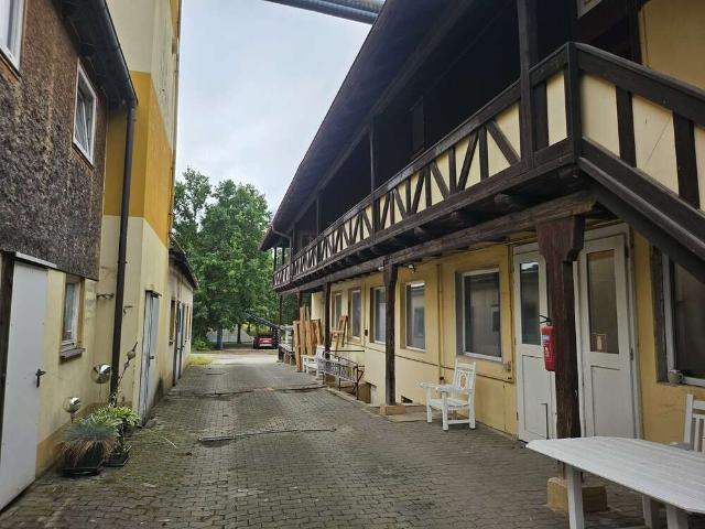 Haus zum Kaufen in Pommersfelden 679.000,00 EUR 651.97 m²