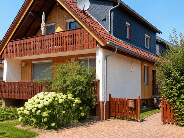 Haus zum Kaufen in Poppenhausen 459.000,00 EUR 232 m²