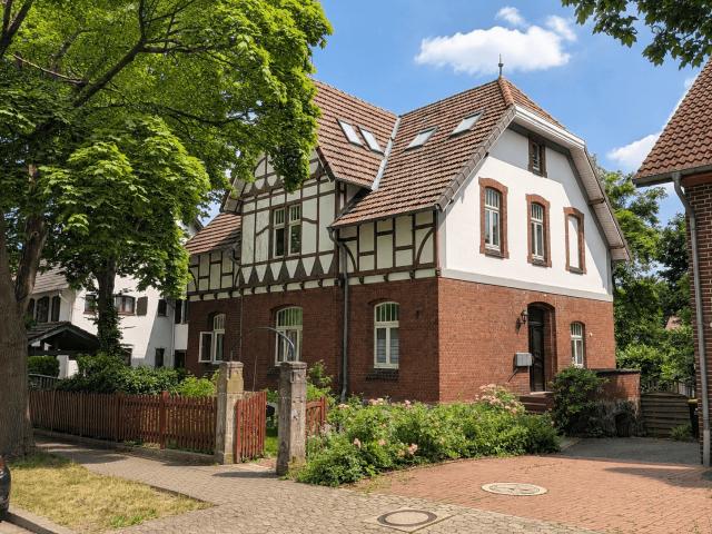 Haus zum Kaufen in Porta Westfalica 410.000,00 EUR 282 m²