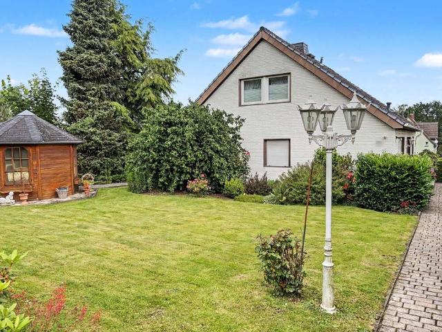 Haus zum Kaufen in Porta Westfalica 282.000,00 EUR 152 m²