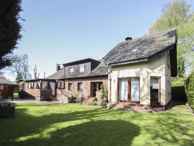 Haus zum Kaufen in Paderborn 595.000,00 EUR 243.35 m²