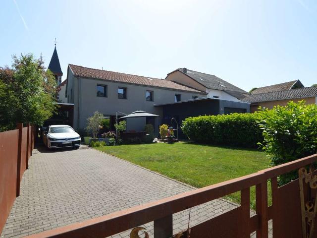 Haus zum Kaufen in Perl Eft Hellendorf 735.000,00 EUR 338.19 m²