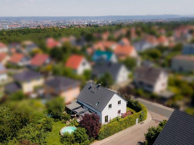 Haus zum Kaufen in Pesterwitz 750.000,00 EUR 142.28 m²
