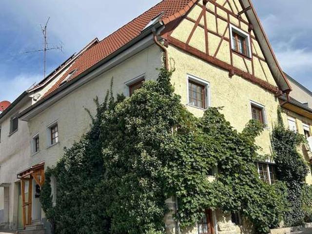 Haus zum Kaufen in Pfullendorf 320.000,00 EUR 122.72 m²
