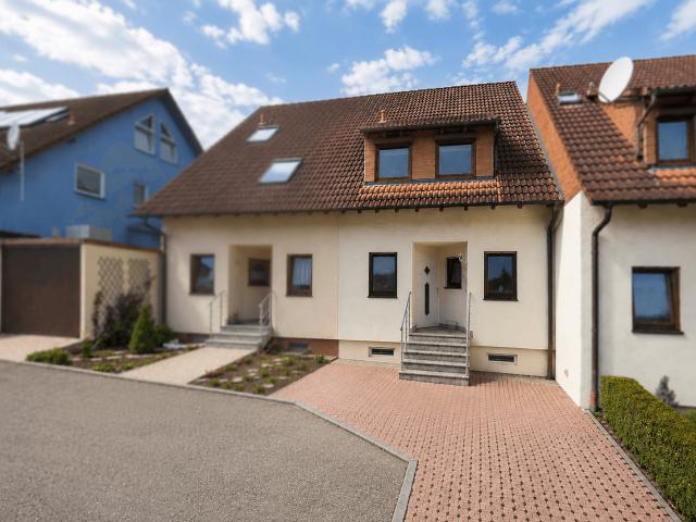 Haus zum Kaufen in Pforzheim 439.000,00 EUR 130 m²