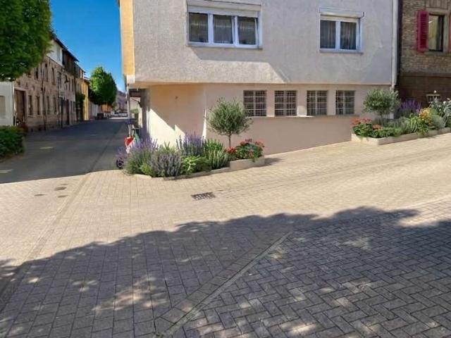 Haus zum Kaufen in Pforzheim 599.995,00 EUR 250 m²