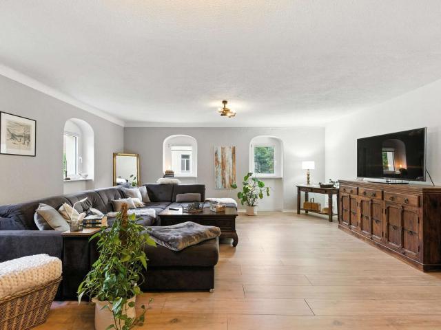 Haus zum Kaufen in Pirna 480.000,00 EUR 354 m²