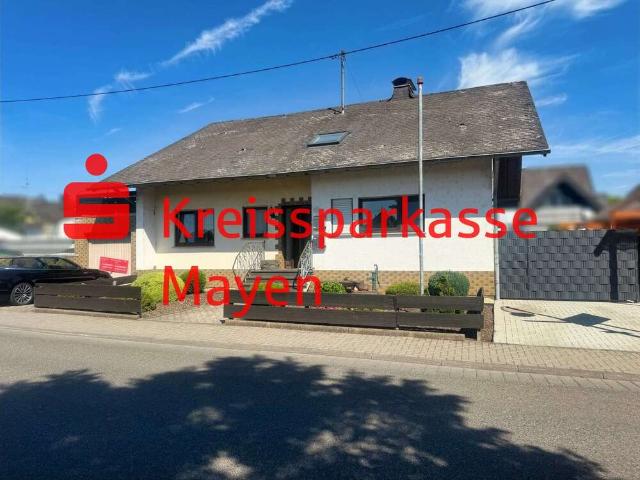 Haus zum Kaufen in Plaidt 395.000,00 EUR 270.98 m²