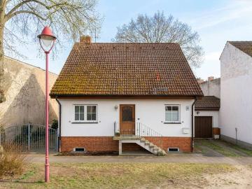 Haus zum Kaufen in Planebruch 265.000,00 EUR 147 m²