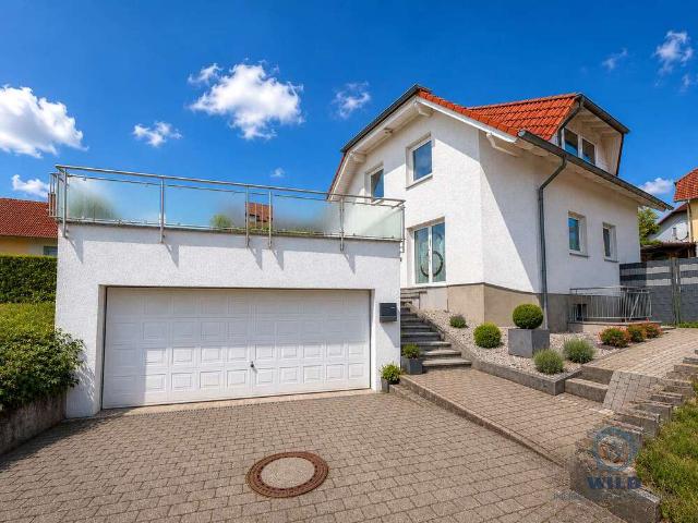 Haus zum Kaufen in Püttlingen 570.000,00 EUR 205 m²