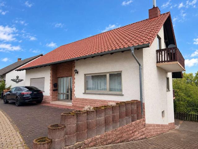Haus zum Kaufen in Püttlingen 359.000,00 EUR 259 m²