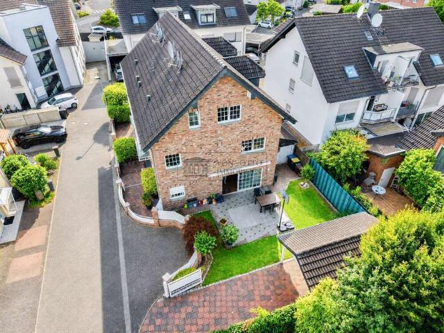 Haus zum Kaufen in Pulheim 668.000,00 EUR 150.03 m²