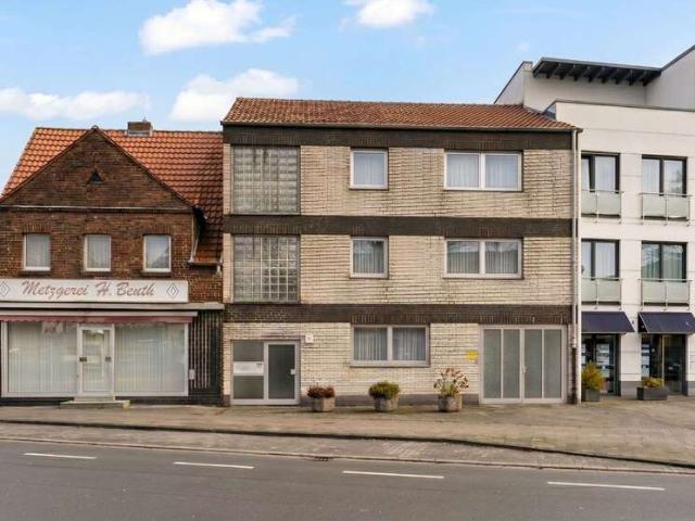 Haus zum Kaufen in Pulheim 949.000,00 EUR 330 m²