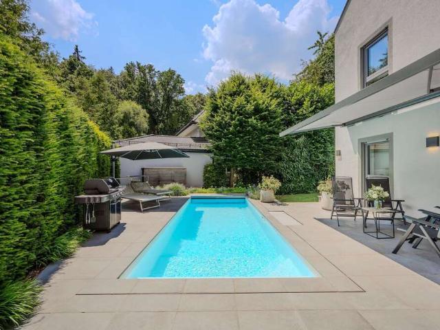 Haus zum Kaufen in Pullach im Isartal 3.500.000,00 EUR 270.03 m²