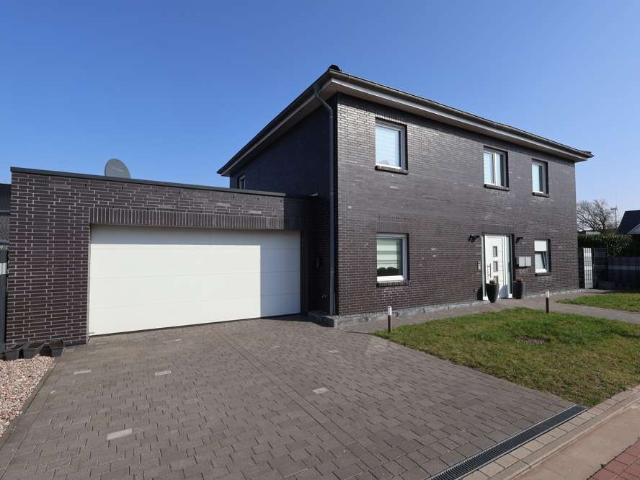 Haus zum Kaufen in Rotenburg Wümme 550.000,00 EUR 222 m²