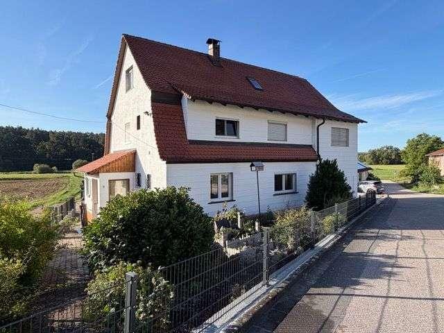 Haus zum Kaufen in Roth 640.000,00 EUR 253.89 m²