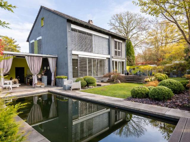 Haus zum Kaufen in Roth 1.150.000,00 EUR 240 m²