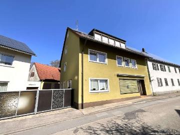 Haus zum Kaufen in Roth 349.000,00 EUR 214 m²