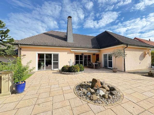 Haus zum Kaufen in Rötha 595.000,00 EUR 157 m²