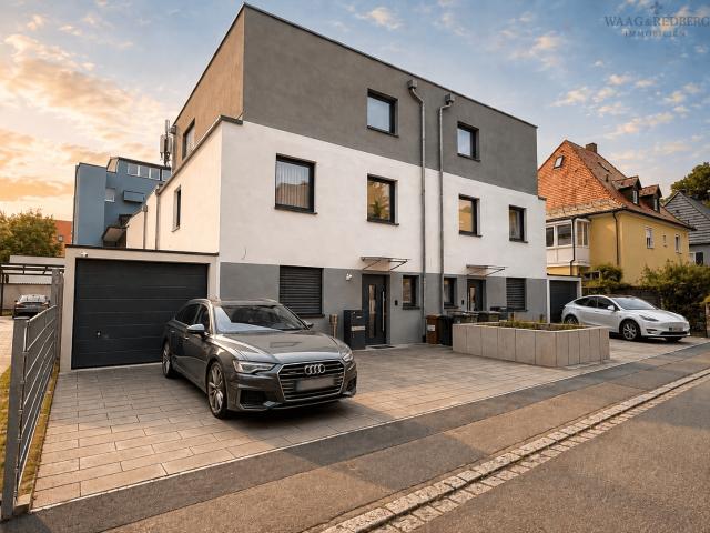 Haus zum Kaufen in Röthenbach an der Pegnitz 909.000,00 EUR 185 m²