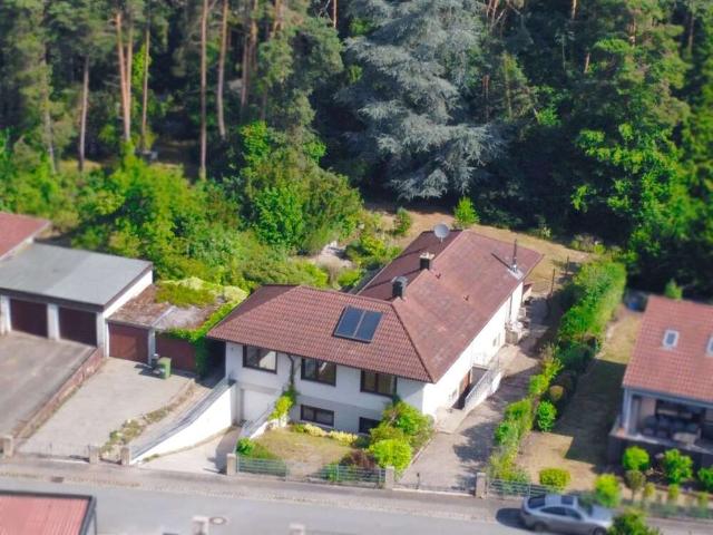 Haus zum Kaufen in Röttenbach 595.000,00 EUR 144 m²