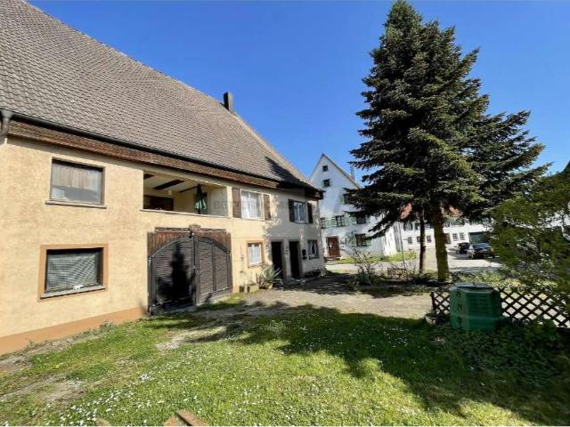 Haus zum Kaufen in Rottweil 350.000,00 EUR 227 m²