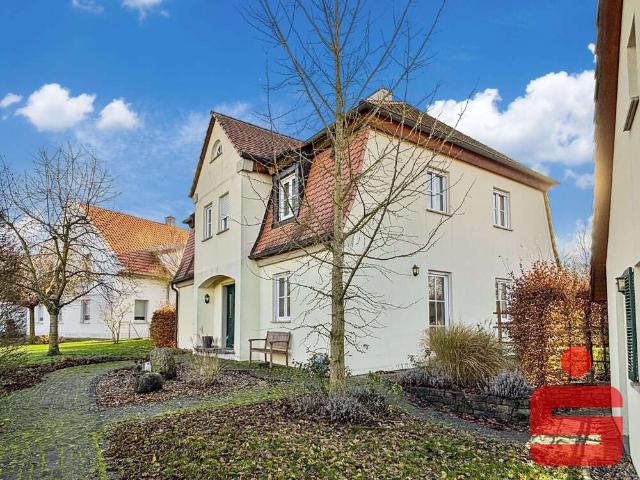 Haus zum Kaufen in Rödelsee 790.000,00 EUR 158.64 m²