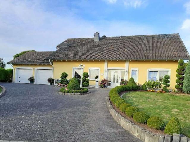 Haus zum Kaufen in Roes 475.000,00 EUR 173 m²