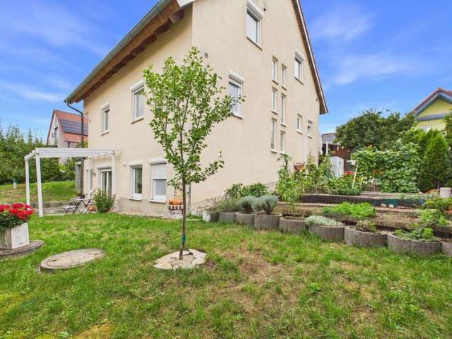 Haus zum Kaufen in Rohr 579.000,00 EUR 182 m²