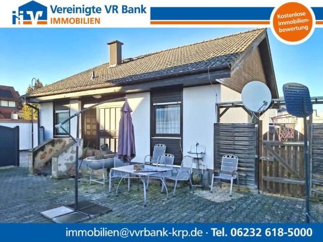 Haus zum Kaufen in Römerberg 399.000,00 EUR 77 m²