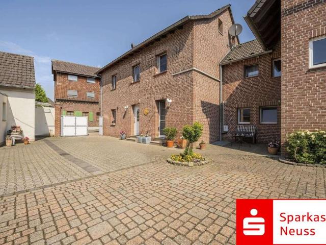 Haus zum Kaufen in Rommerskirchen 549.000,00 EUR 191 m²