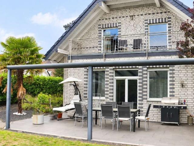 Haus zum Kaufen in Rommerskirchen 699.000,00 EUR 122 m²