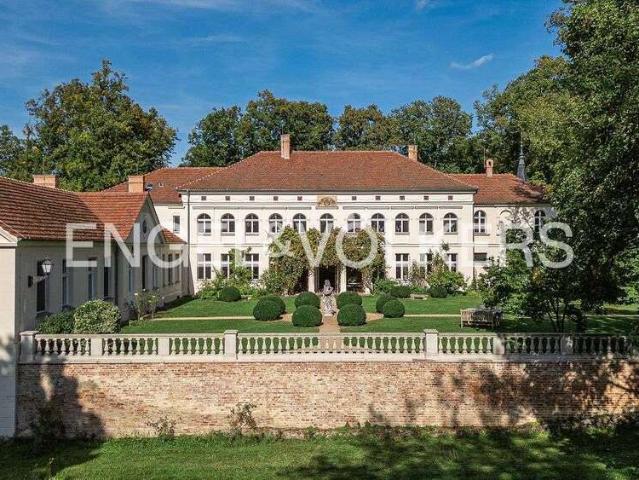 Haus zum Kaufen in Rosenau 2.950.000,00 EUR 972 m²