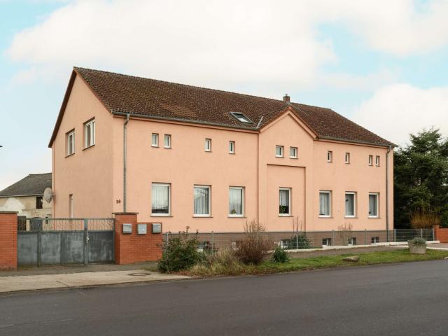 Haus zum Kaufen in Roskow 535.000,00 EUR 277 m²