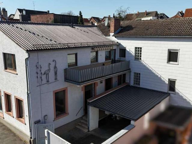 Haus zum Kaufen in Roßdorf 449.000,00 EUR 326 m²