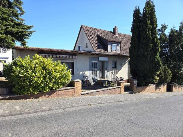 Haus zum Kaufen in Roßdorf 550.000,00 EUR 204 m²