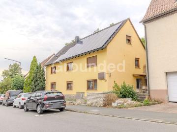 Haus zum Kaufen in Roßtal 679.000,00 EUR 299 m²