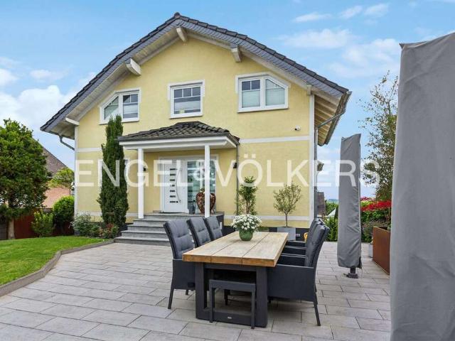 Haus zum Kaufen in Rösrath 685.000,00 EUR 141 m²