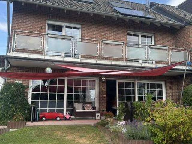 Haus zum Kaufen in Rösrath 700.000,00 EUR 180 m²
