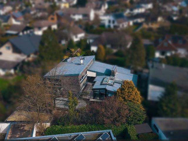 Haus zum Kaufen in Rösrath 895.000,00 EUR 368 m²