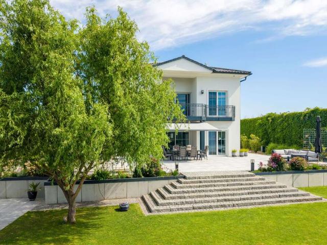 Haus zum Kaufen in Rathenow 2.850.000,00 EUR 330 m²