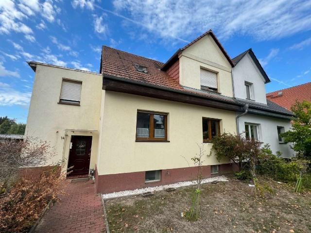 Haus zum Kaufen in Rathenow 310.000,00 EUR 140.18 m²