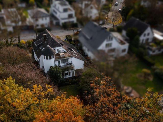 Haus zum Kaufen in Ratingen Hösel 1.200.000,00 EUR 364 m²