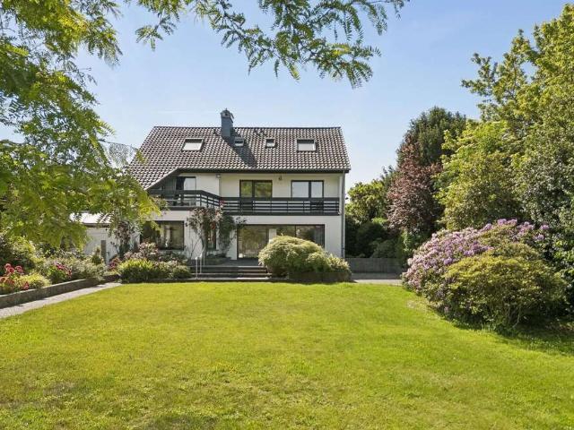 Haus zum Kaufen in Ratingen Mitte 995.000,00 EUR 217 m²