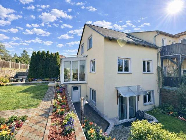 Haus zum Kaufen in Radebeul 547.000,00 EUR 147 m²