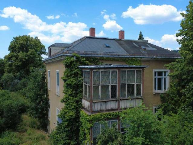 Haus zum Kaufen in Radebeul 710.000,00 EUR 453.93 m²