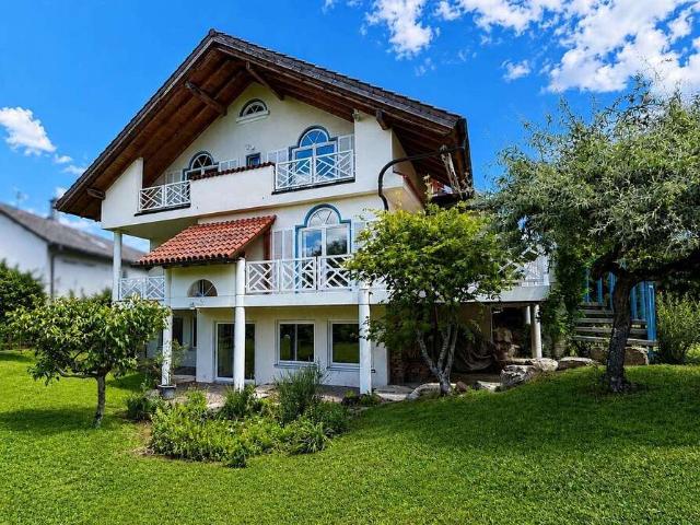 Haus zum Kaufen in Radolfzell am Bodensee Möggingen 1.200.000,00 EUR 317 m²