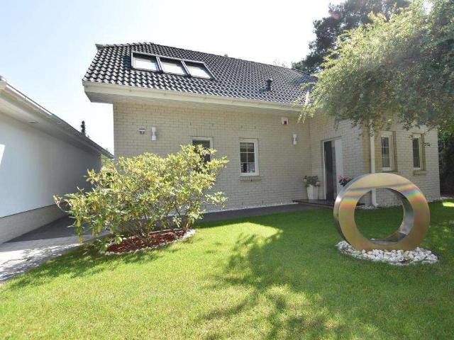 Haus zum Kaufen in Rangsdorf 850.000,00 EUR 153 m²