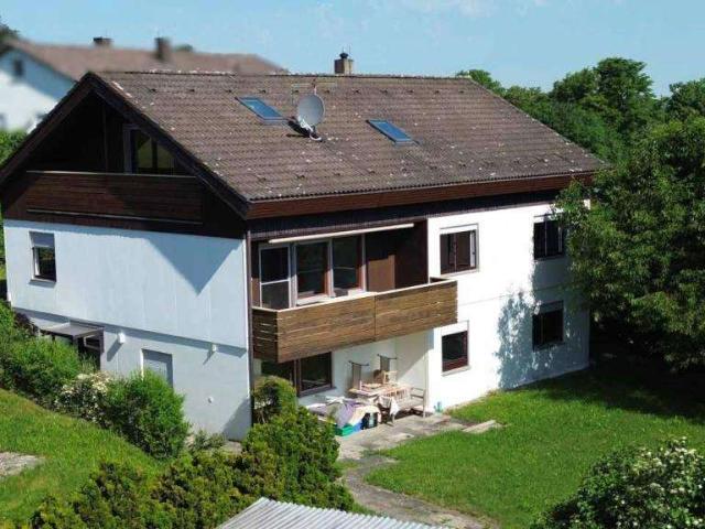 Haus zum Kaufen in Reutlingen 635.000,00 EUR 240.01 m²
