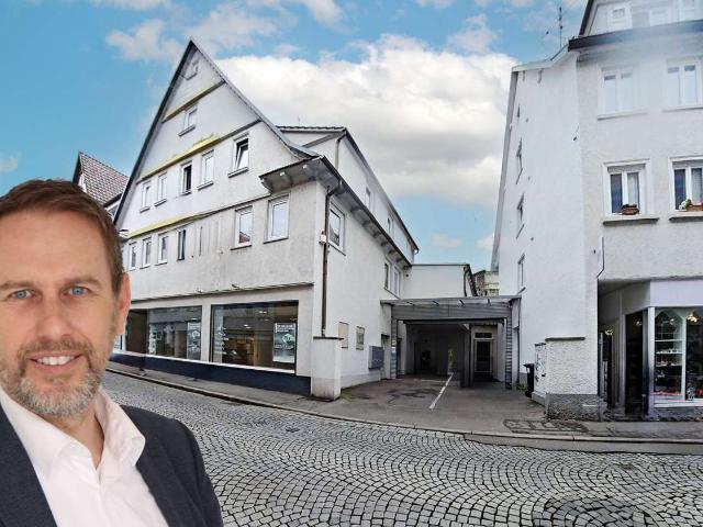 Haus zum Kaufen in Reutlingen 1.100.000,00 EUR 358 m²